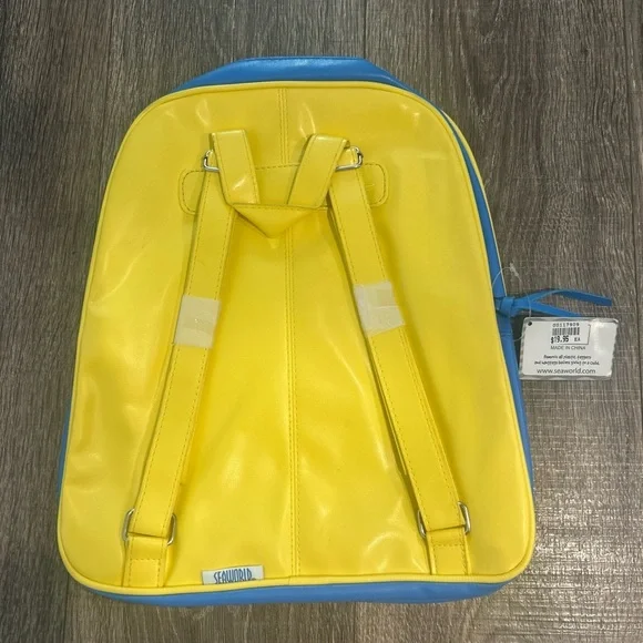 SeaWorld Penguin Kids Backpack - Picture 3 of 6